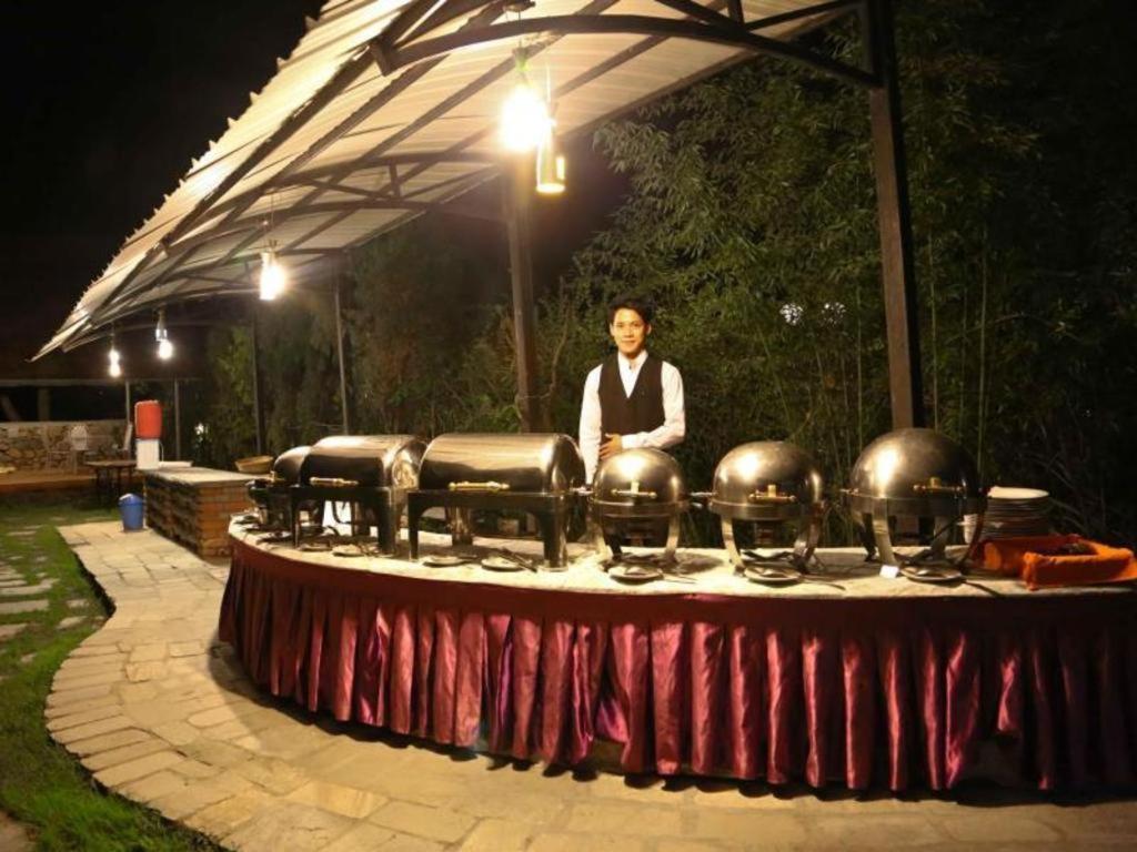 Grand Norling Hotel'S Resort Kathmandu Esterno foto