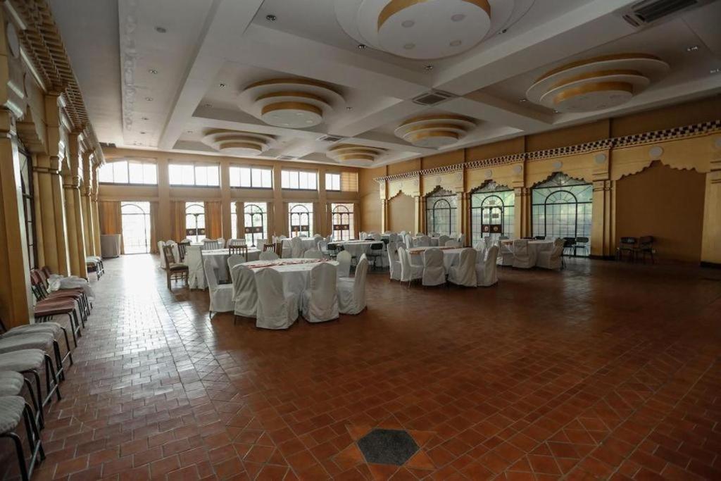 Grand Norling Hotel'S Resort Kathmandu Esterno foto