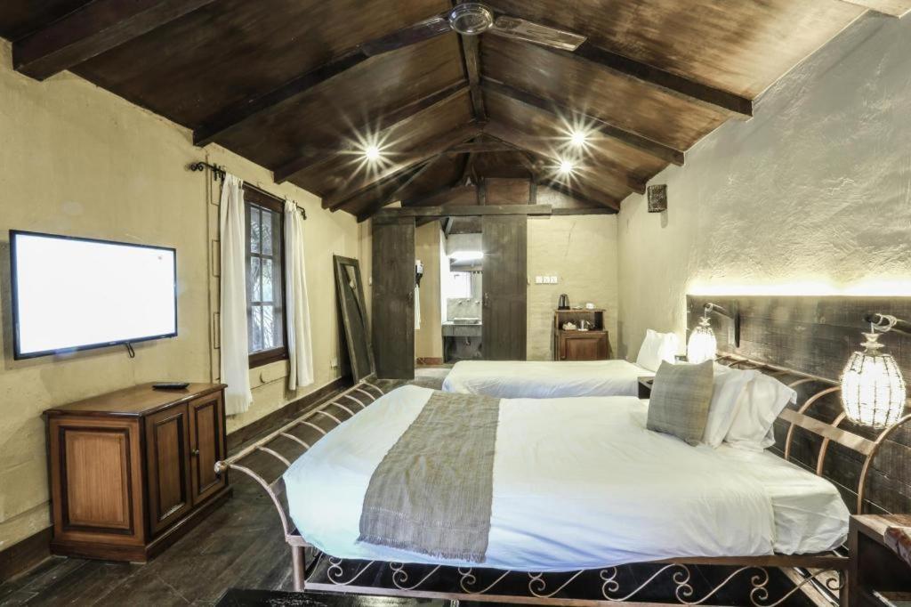 Grand Norling Hotel'S Resort Kathmandu Esterno foto