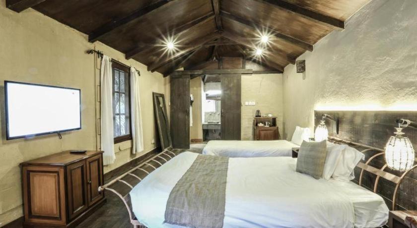 Grand Norling Hotel'S Resort Kathmandu Esterno foto