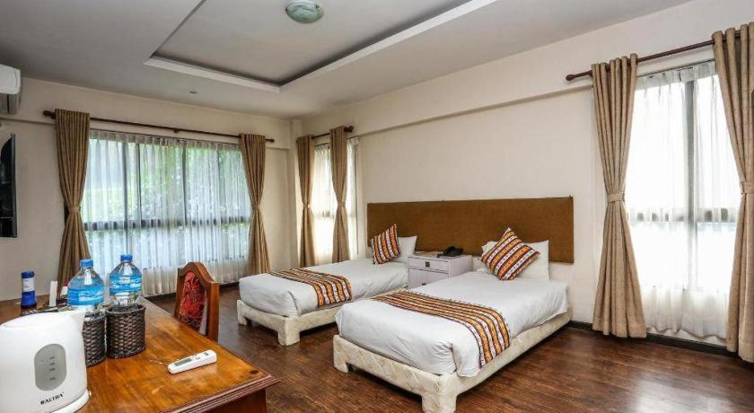 Grand Norling Hotel'S Resort Kathmandu Esterno foto